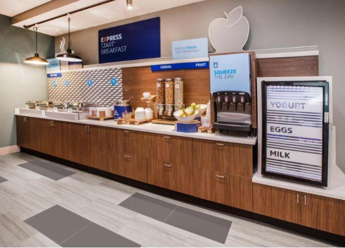 Holiday Inn Express & Suites - Hawaiian Gardens By Ihg エクステリア 写真