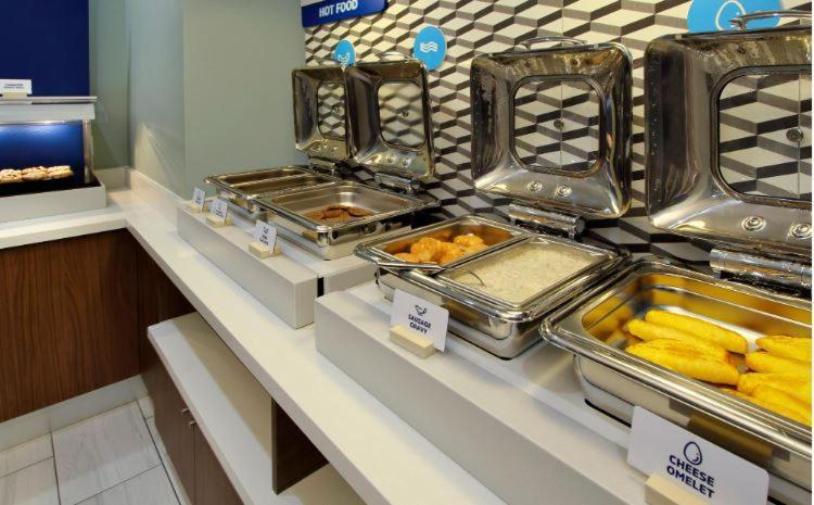 Holiday Inn Express & Suites - Hawaiian Gardens By Ihg エクステリア 写真