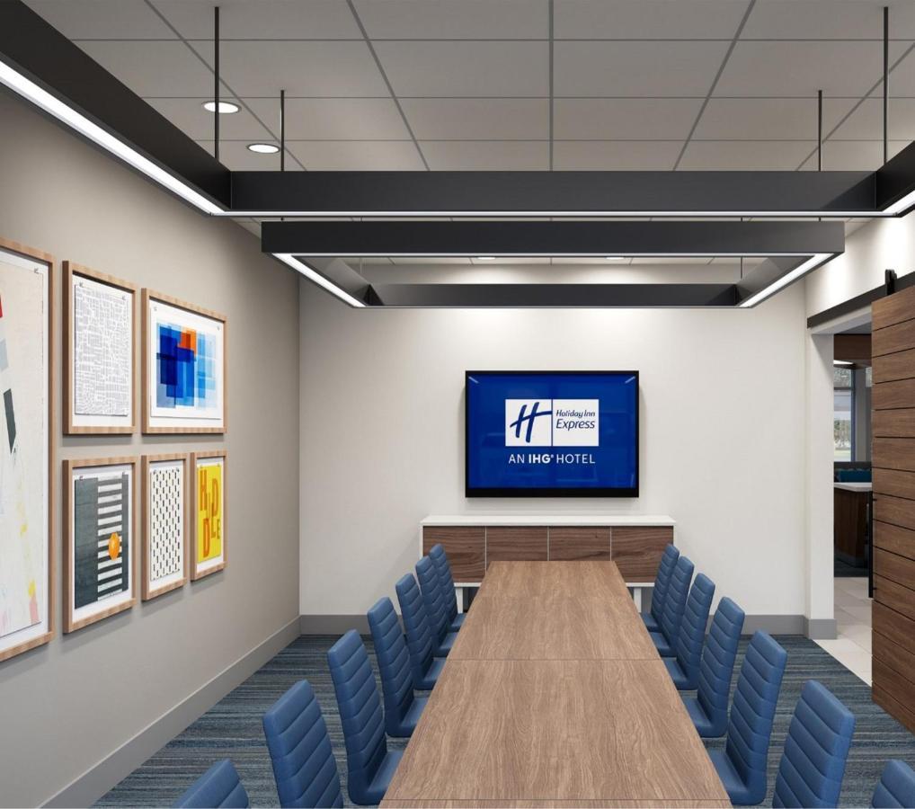 Holiday Inn Express & Suites - Hawaiian Gardens By Ihg エクステリア 写真