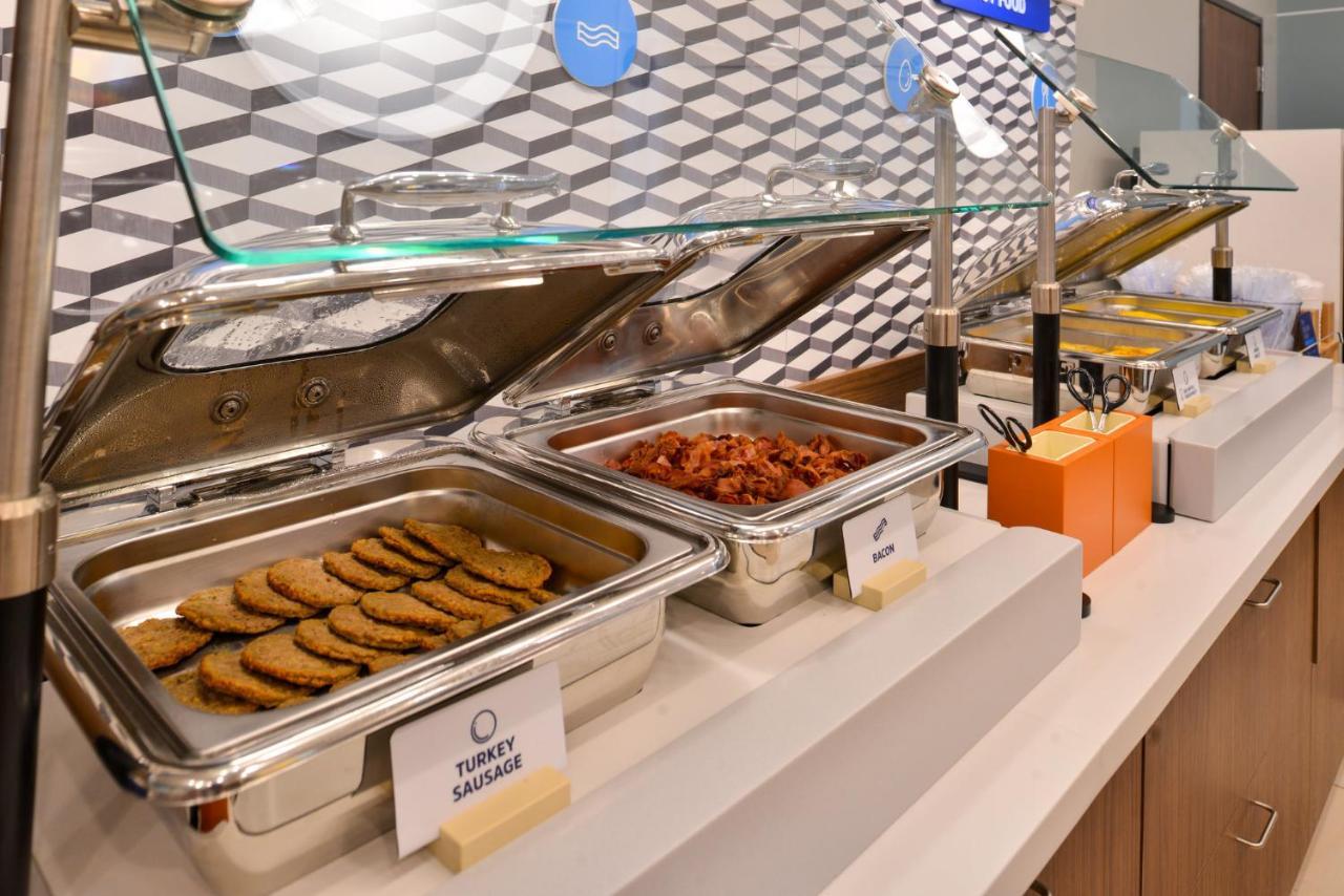 Holiday Inn Express & Suites - Hawaiian Gardens By Ihg エクステリア 写真
