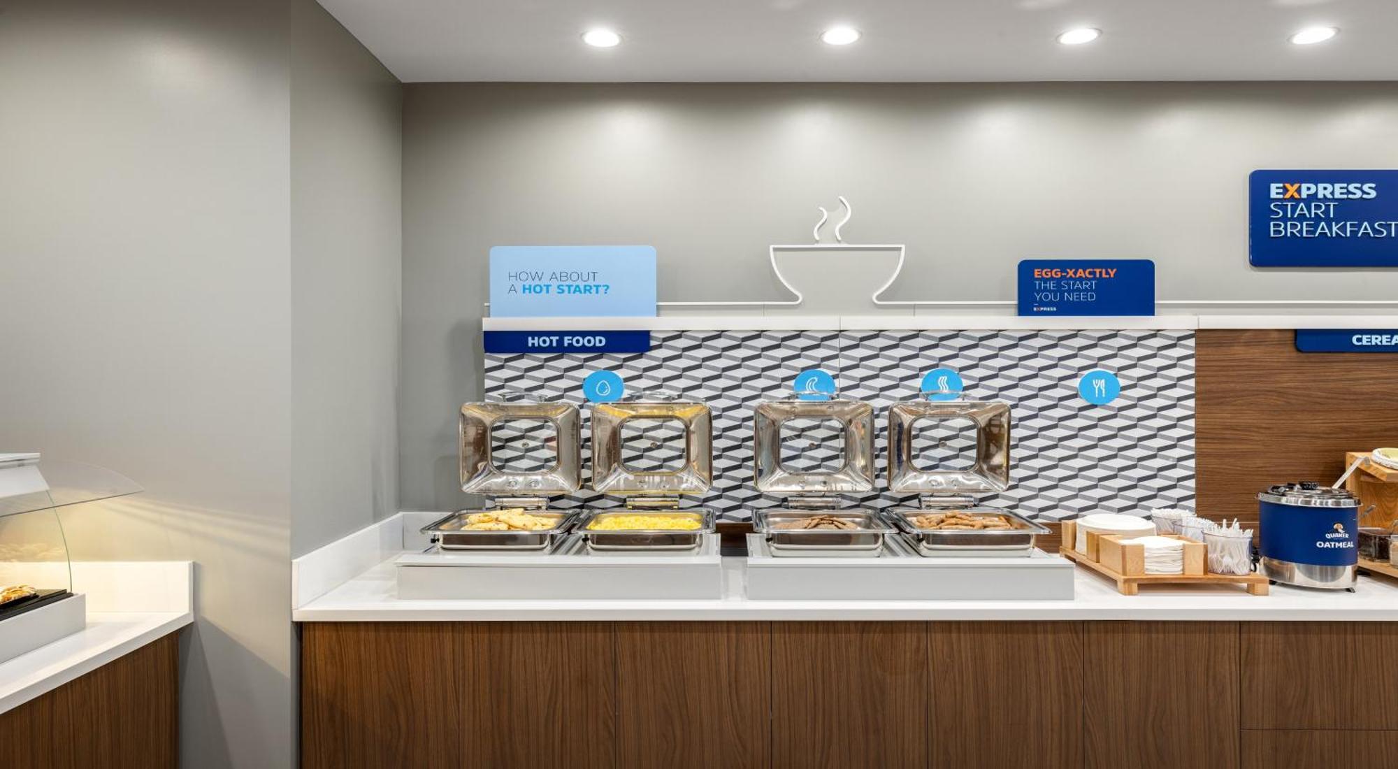 Holiday Inn Express & Suites - Hawaiian Gardens By Ihg エクステリア 写真
