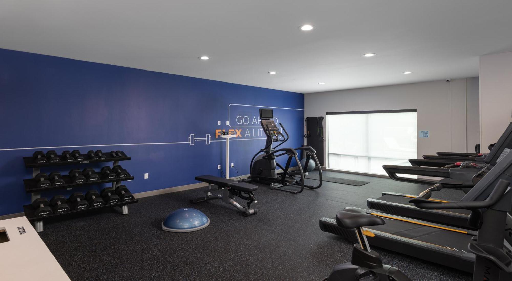 Holiday Inn Express & Suites - Hawaiian Gardens By Ihg エクステリア 写真